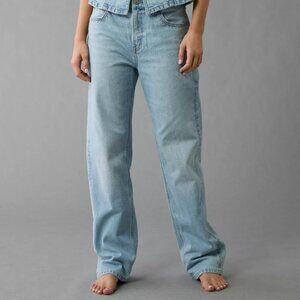 AE Strigid Low-Rise Baggy Straight Jean